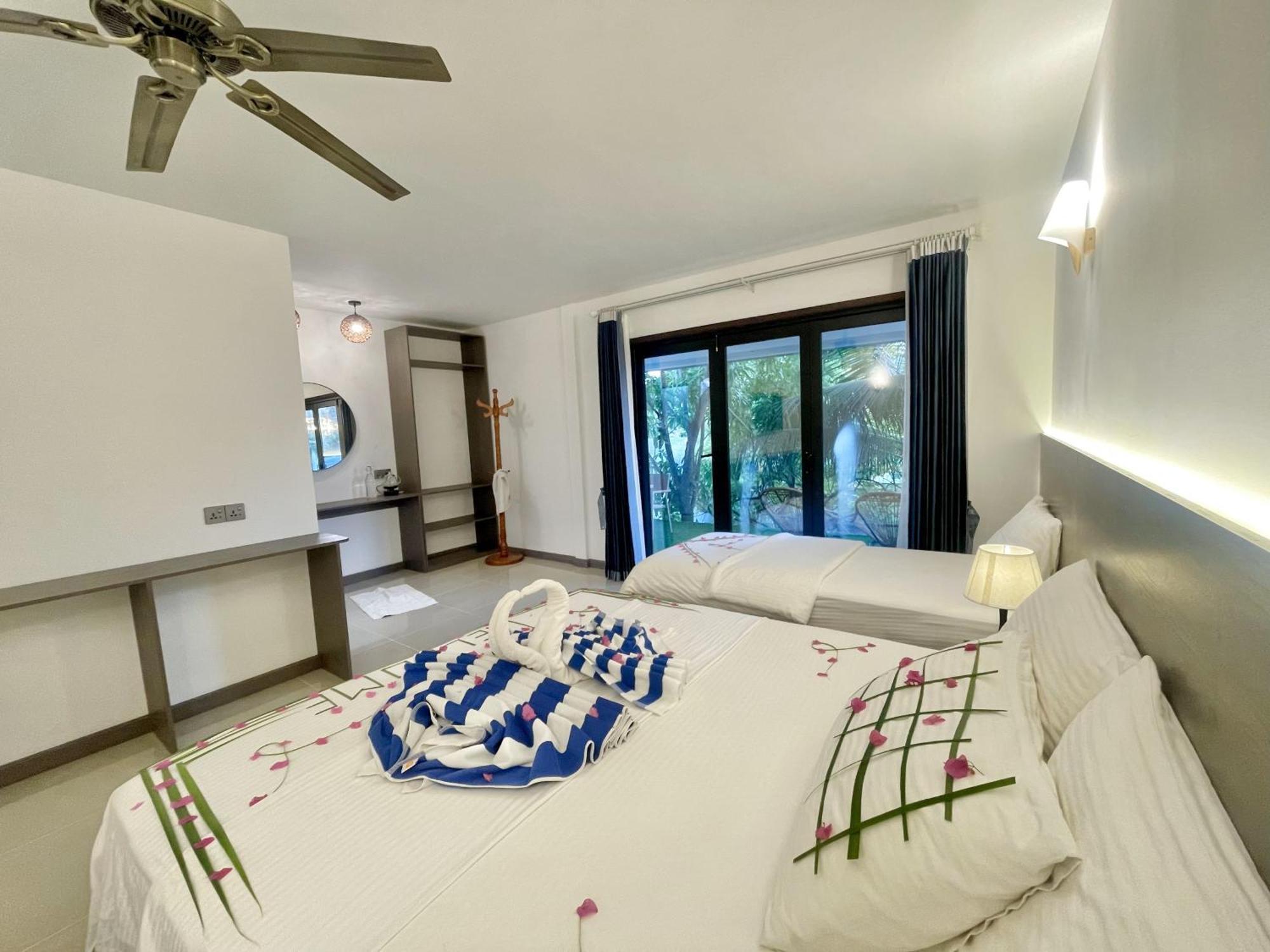 La Palma Suites Ukulhas Island Ngoại thất bức ảnh
